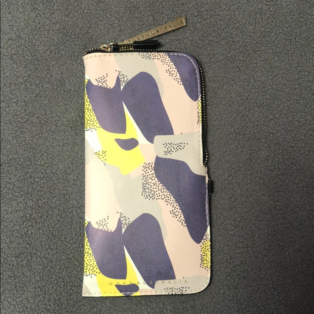 Quay Australia sunglasses / glasses case pouch